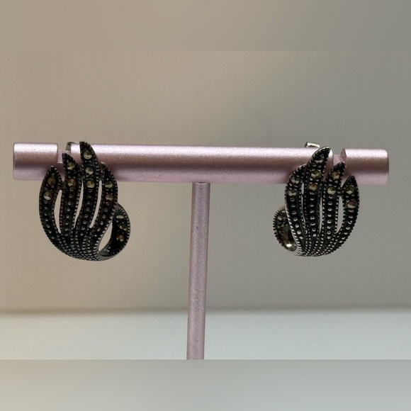 Jewelry - Estate Art Deco Sterling Silver Marcasite Swirls Drop Earrings Pierced Antiqued